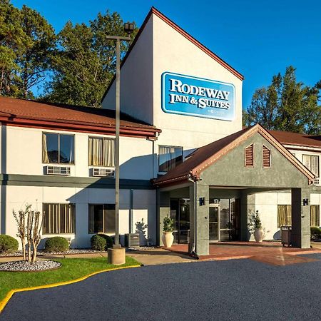 Rodeway Inn Brandon Bagian luar foto